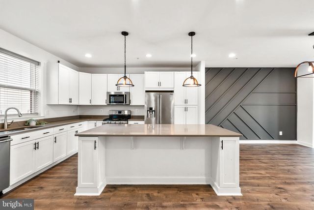 921 GRUNDY ST, Baltimore, MD 21224