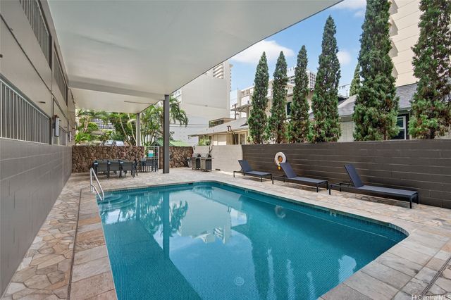 2575 Kuhio Avenue 904, Honolulu, HI 96815