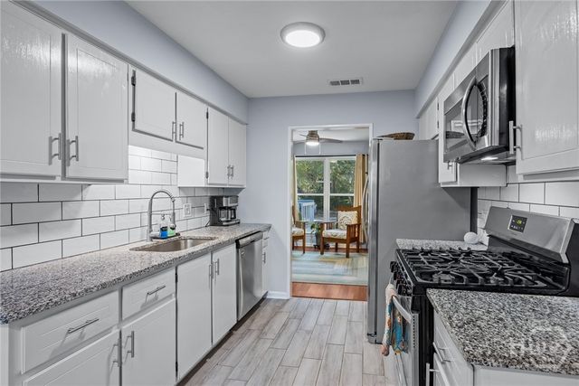 209 Deerwood Road, Savannah, GA 31410