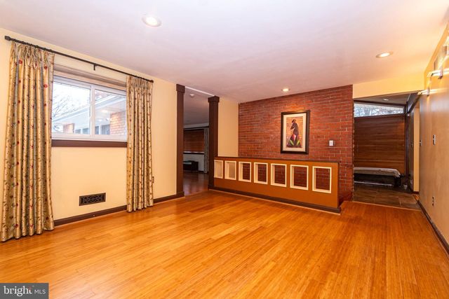 2127 FERNGLEN WAY, Catonsville, MD 21228