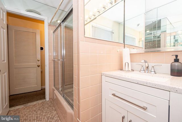 2127 FERNGLEN WAY, Catonsville, MD 21228