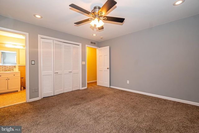 2127 FERNGLEN WAY, Catonsville, MD 21228