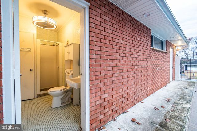 2127 FERNGLEN WAY, Catonsville, MD 21228