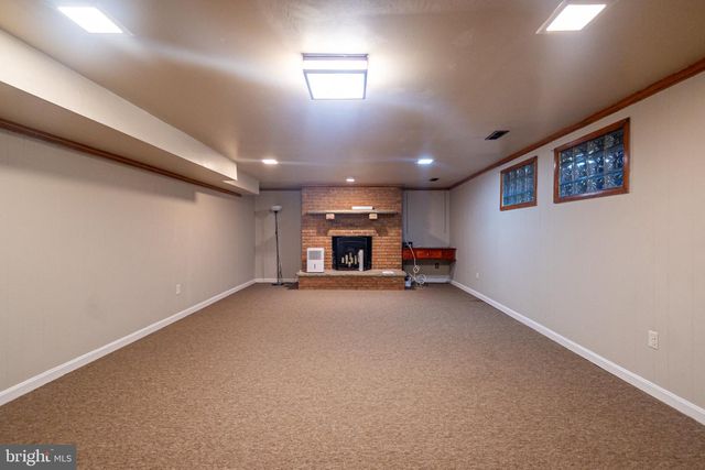 2127 FERNGLEN WAY, Catonsville, MD 21228