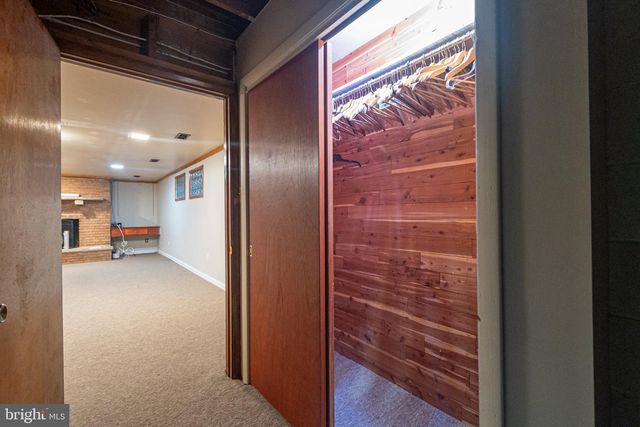 2127 FERNGLEN WAY, Catonsville, MD 21228