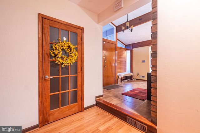 2127 FERNGLEN WAY, Catonsville, MD 21228
