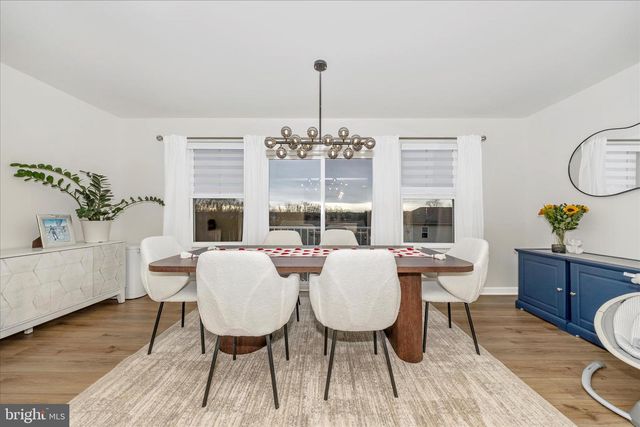 11 CLIFTON MANOR, Falling Waters, WV 25419