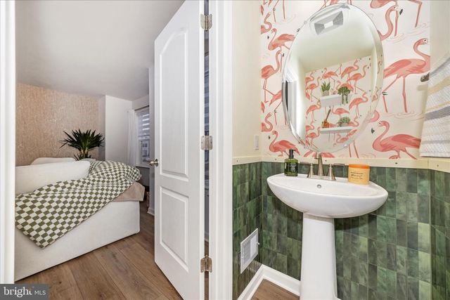 11 CLIFTON MANOR, Falling Waters, WV 25419