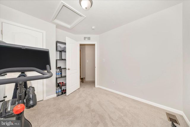 11 CLIFTON MANOR, Falling Waters, WV 25419