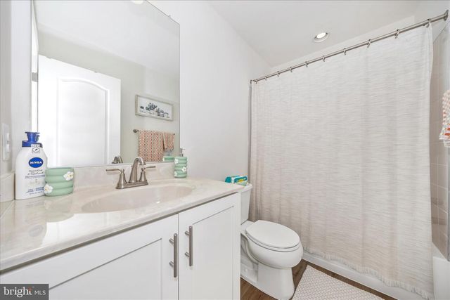 11 CLIFTON MANOR, Falling Waters, WV 25419