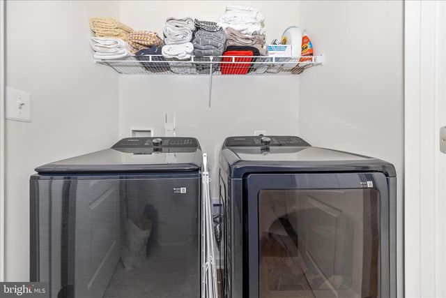 11 CLIFTON MANOR, Falling Waters, WV 25419