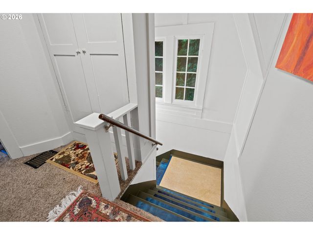 6637 Nw SAINT HELENS Rd, Portland, OR 97210
