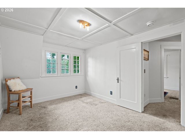 6637 Nw SAINT HELENS Rd, Portland, OR 97210