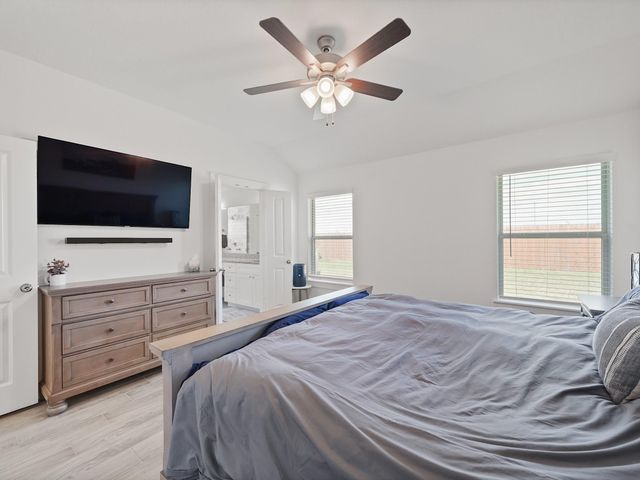 9 Alyssa Palms Drive, Manvel, TX 77578