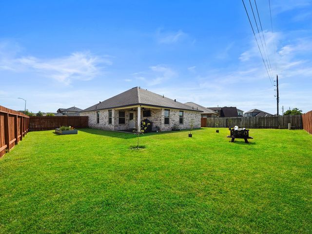 9 Alyssa Palms Drive, Manvel, TX 77578