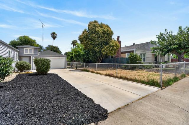 2080 Middlefield Ave, Stockton, CA 95204