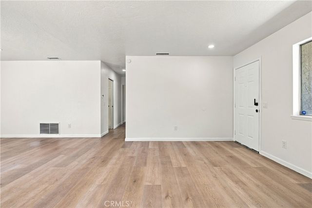 1682 carmel cir w, Upland, CA 91784