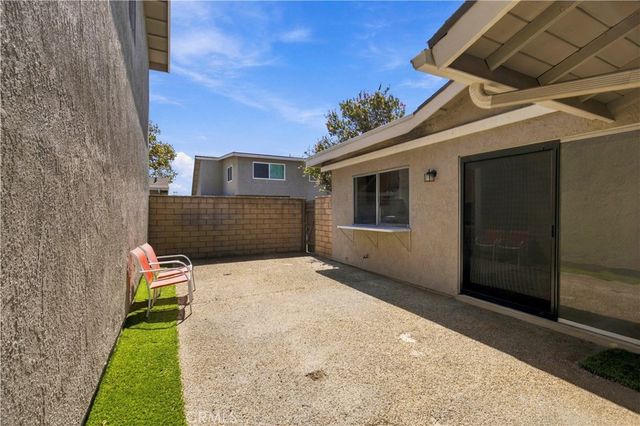 1682 carmel cir w, Upland, CA 91784