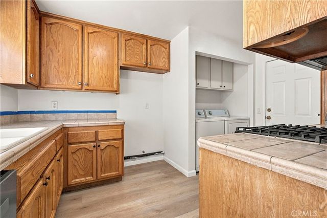 1682 carmel cir w, Upland, CA 91784