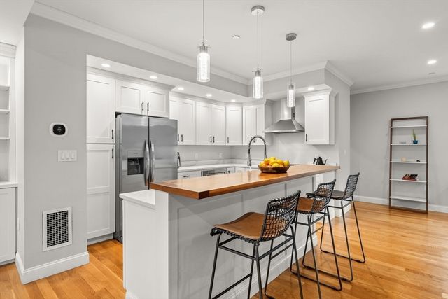 472 Main St C, Stoneham, MA 02180