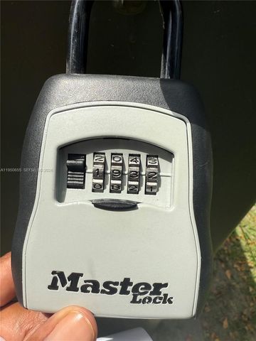 11040 SW 196th St 110, Cutler Bay, FL 33157