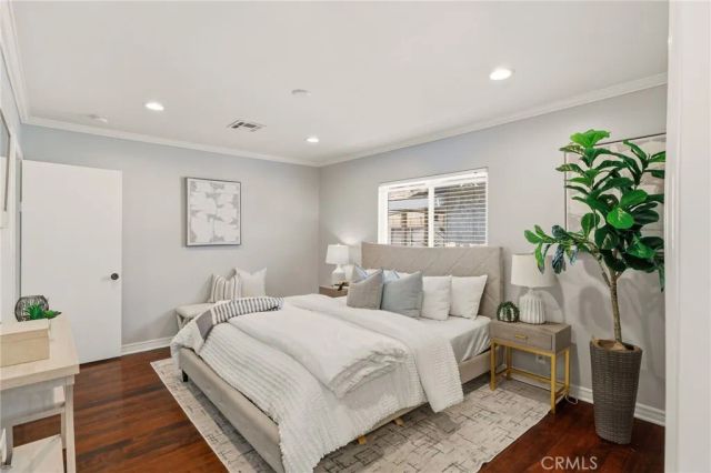 1532 W 221st Street, Torrance, CA 90501