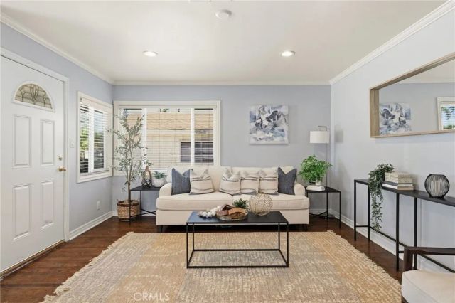 1532 W 221st Street, Torrance, CA 90501