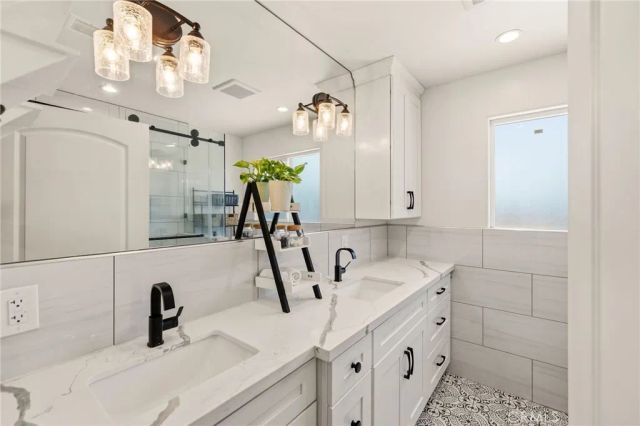 1532 W 221st Street, Torrance, CA 90501