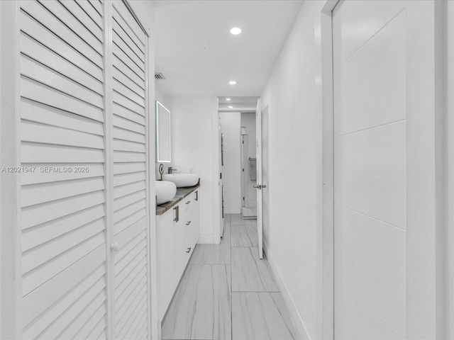 500 NE 199th Terrace 7J, Miami, FL 33179