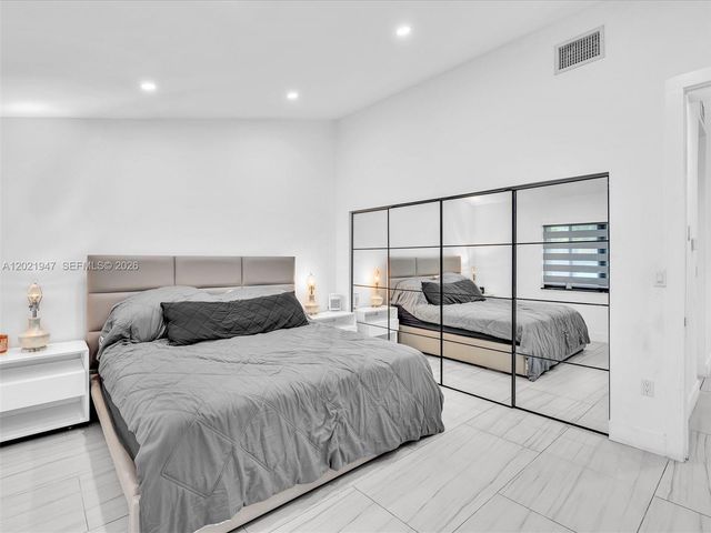 500 NE 199th Terrace 7J, Miami, FL 33179