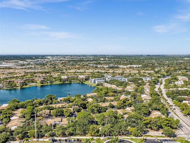 500 NE 199th Terrace 7J, Miami, FL 33179