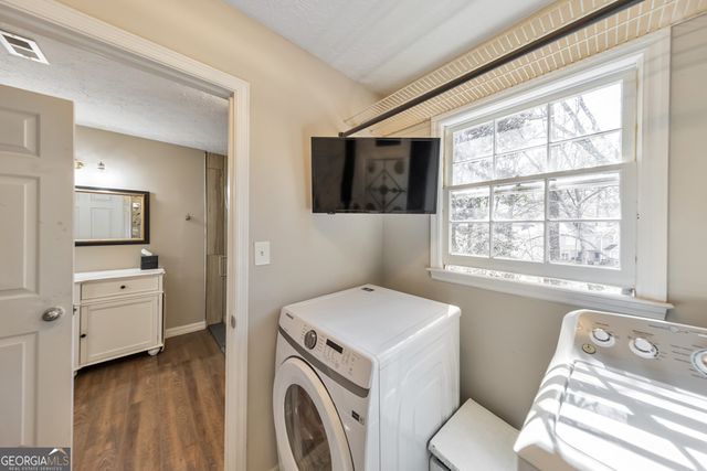 1502 Mill Creek Court SW, Marietta, GA 30008