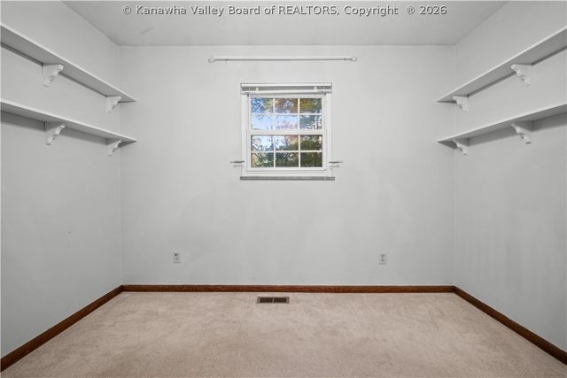 1109 Shamrock Road, Charleston, WV 25314