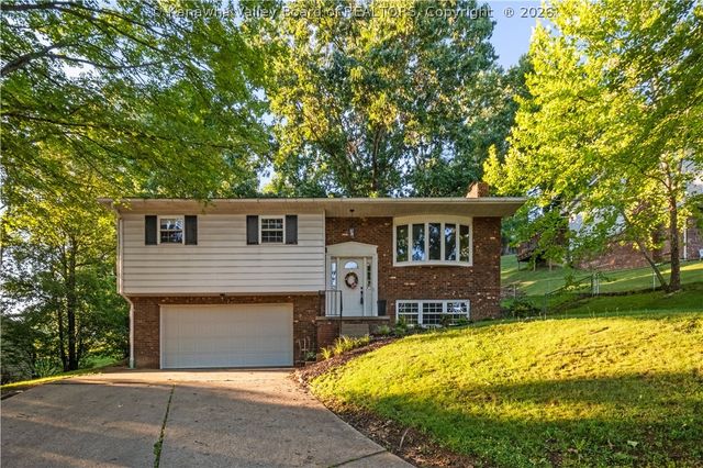 1109 Shamrock Road, Charleston, WV 25314