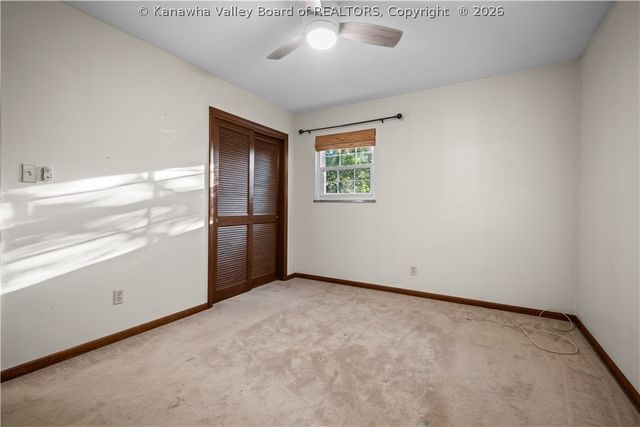 1109 Shamrock Road, Charleston, WV 25314