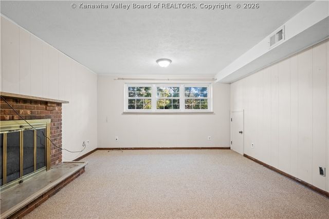1109 Shamrock Road, Charleston, WV 25314