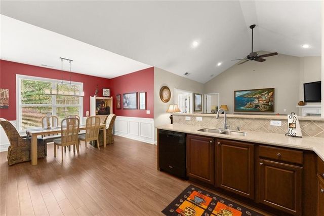 312 Springs Crossing, Canton, GA 30114