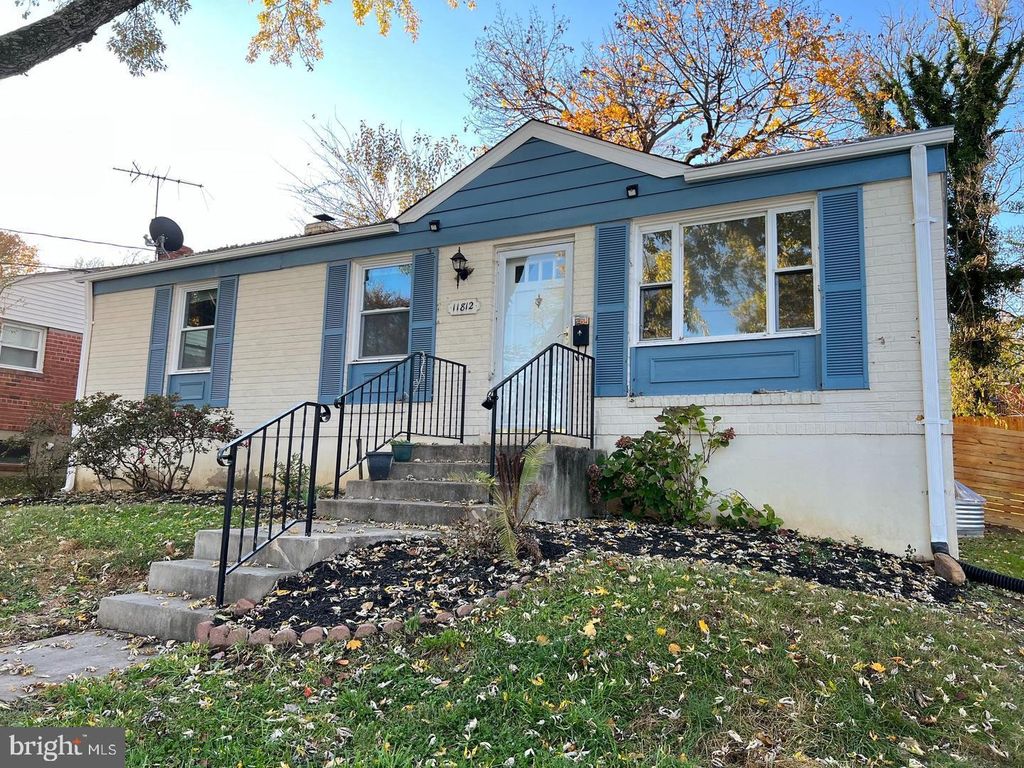 11812 TIMBER LN, Rockville, MD 20852