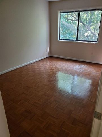 1247 Druid Knoll NE Drive 1247, Atlanta, GA 30319