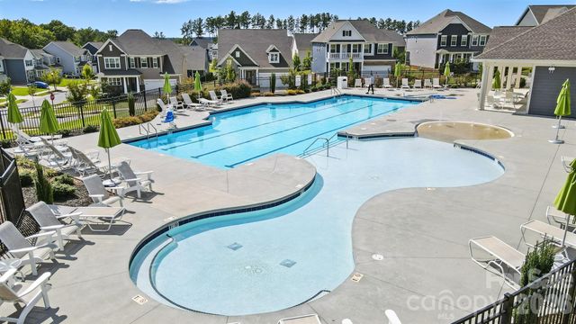 2042 Hamil Ridge Drive, Waxhaw, NC 28173