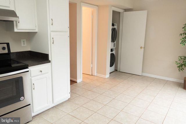 3423 TENDRIL CT, Woodbridge, VA 22192