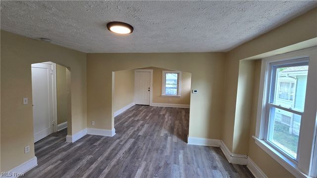 1246 Allendale Avenue, Akron, OH 44306