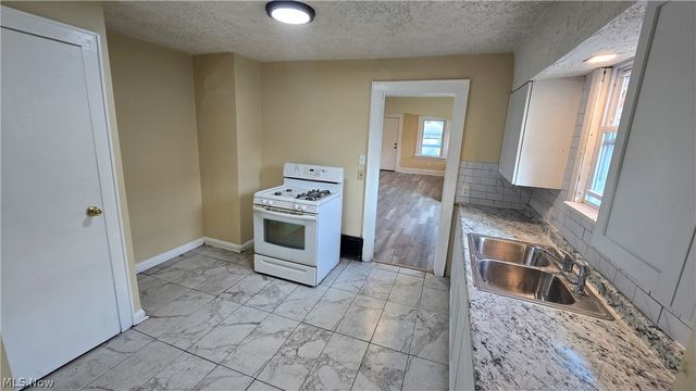 1246 Allendale Avenue, Akron, OH 44306