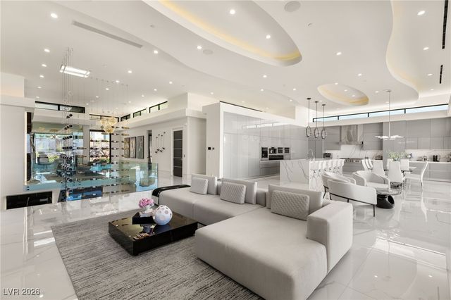 667 Solitude Rock Court, Henderson, NV 89012