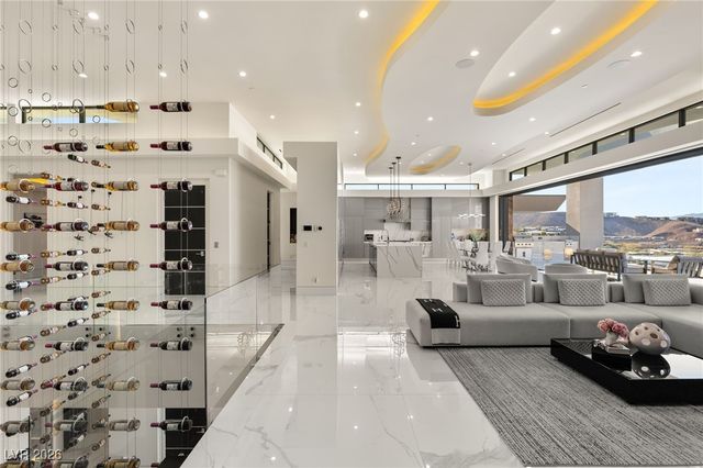 667 Solitude Rock Court, Henderson, NV 89012