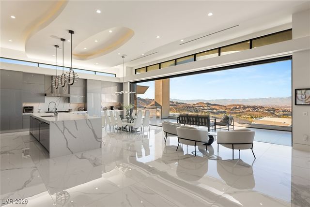 667 Solitude Rock Court, Henderson, NV 89012