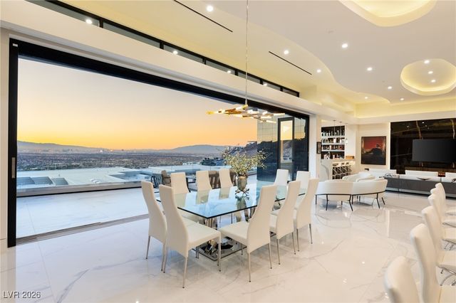 667 Solitude Rock Court, Henderson, NV 89012