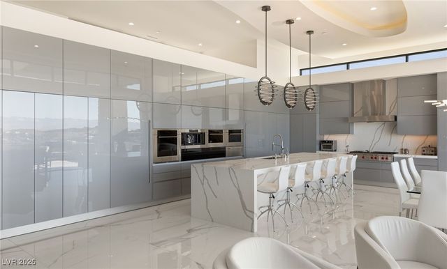 667 Solitude Rock Court, Henderson, NV 89012