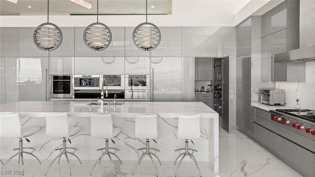 667 Solitude Rock Court, Henderson, NV 89012