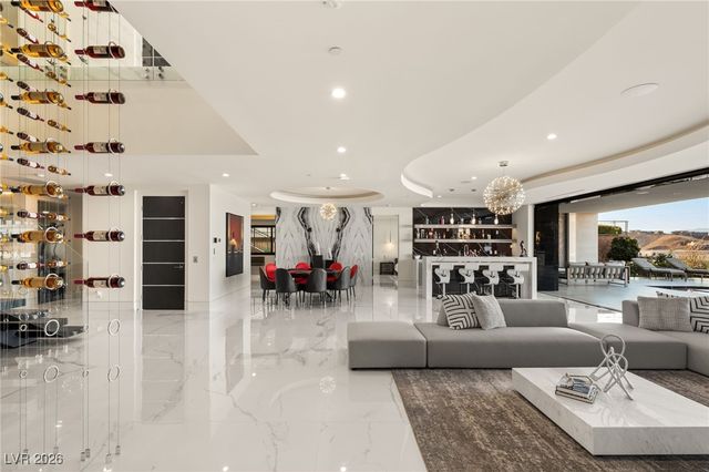 667 Solitude Rock Court, Henderson, NV 89012